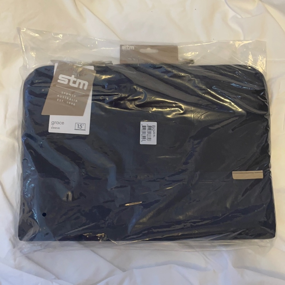 STM Grace Laptop Sleeve NWT